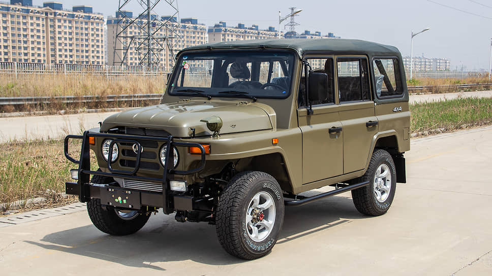 В 1965 году завод BAIC в Пекине выпустил внедорожник BJ212, разработанный на основе советского УАЗ-469. Через год Мао Цзэдун на BJ212 с открытым верхом участвовал в параде на площади Тяньаньмэнь. Модификации BJ212 выпускаются по сей день 