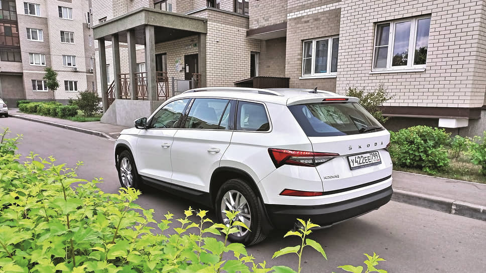 Любите выделиться среди себе подобных? В Skoda подумали о таких, как вы, и предложили роскошный выбор колесных дисков. Но мы вам их не покажем — идите в фирменный конфигуратор или вообще прямиком к дилеру