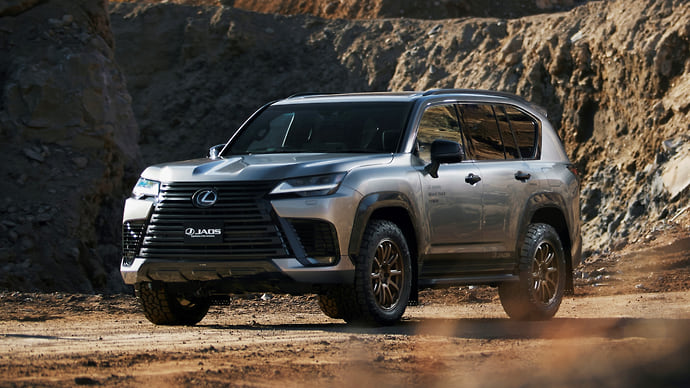 Lexus анонсировал внедорожную версию нового LX