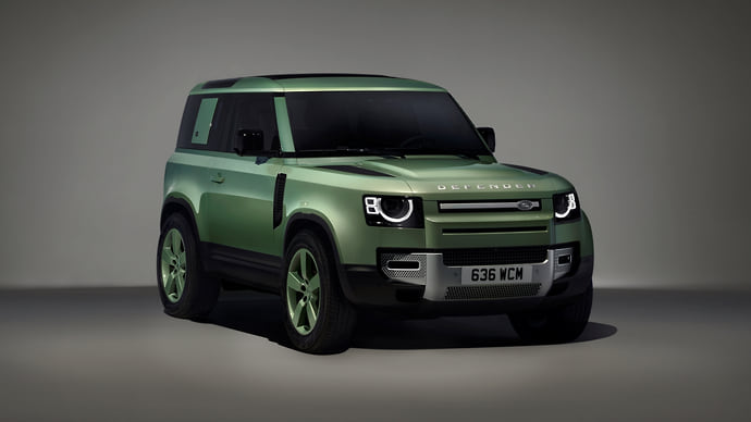 Land Rover Defender получил юбилейную спецверсию