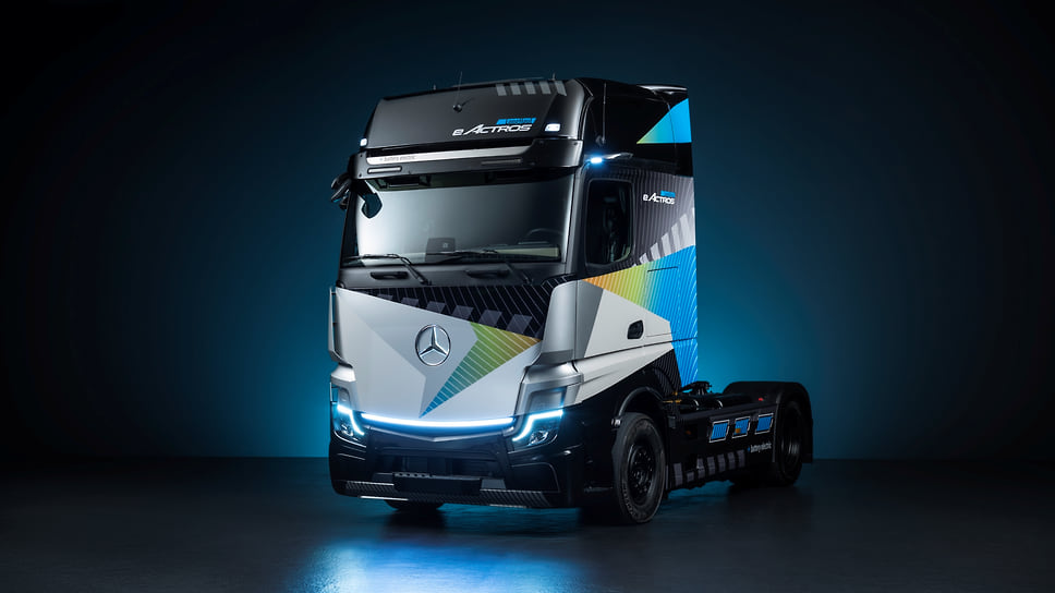 Mercedes-Benz eActros LongHaul