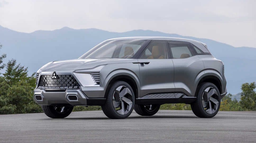 Mitsubishi XFC Concept