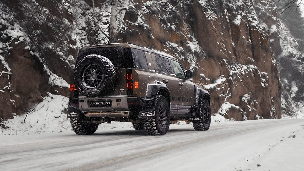 Land Rover Defender AT35 