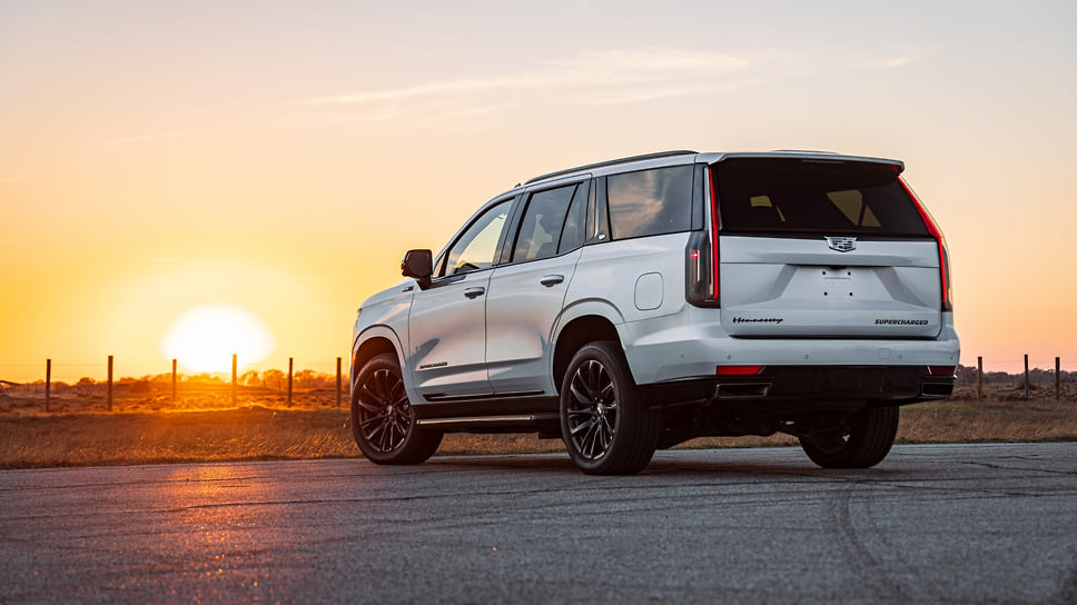 Hennessey Cadillac Escalade HPE650 Supercharged 