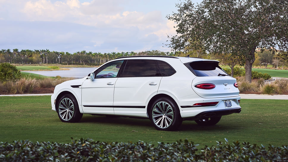 Bentley Bentayga EWB Winter Wine Festival