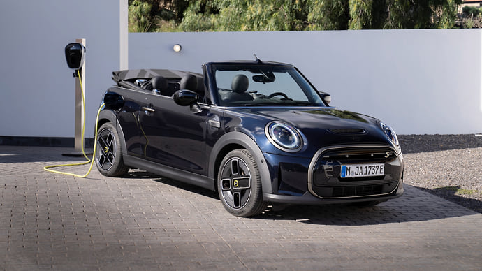 Кабриолет MINI Cooper получил электрическую версию