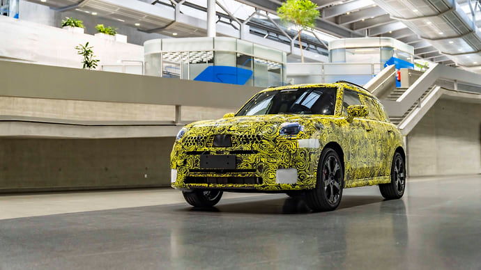 MINI анонсировала новое поколение кроссовера Countryman