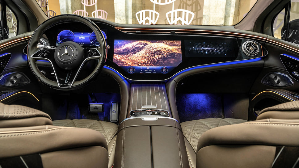 Mercedes-Maybach EQS 680 SUV