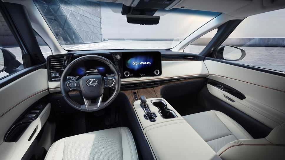 Lexus LM 500h