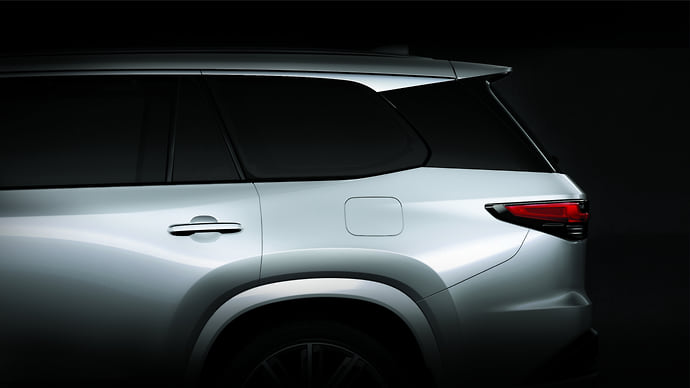 Lexus готовит кроссовер TX