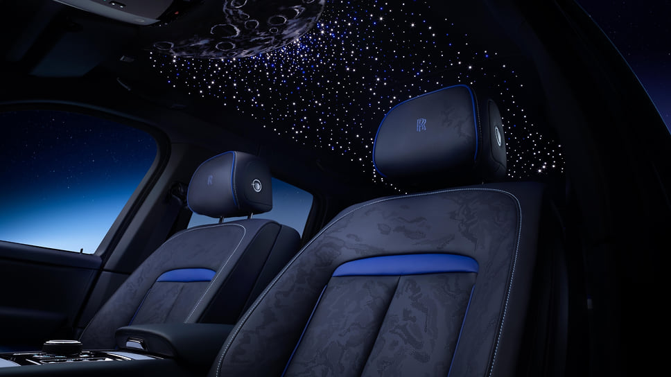 Rolls-Royce Black Badge Cullinan Blue Shadow Private Collection