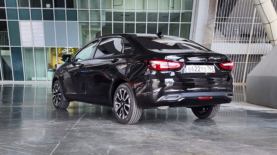 Lada Vesta Aura 