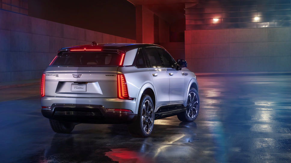 Cadillac Escalade IQ Sport 
