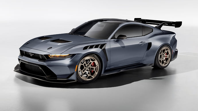 Ford представил флагманский спорткар Mustang GTD