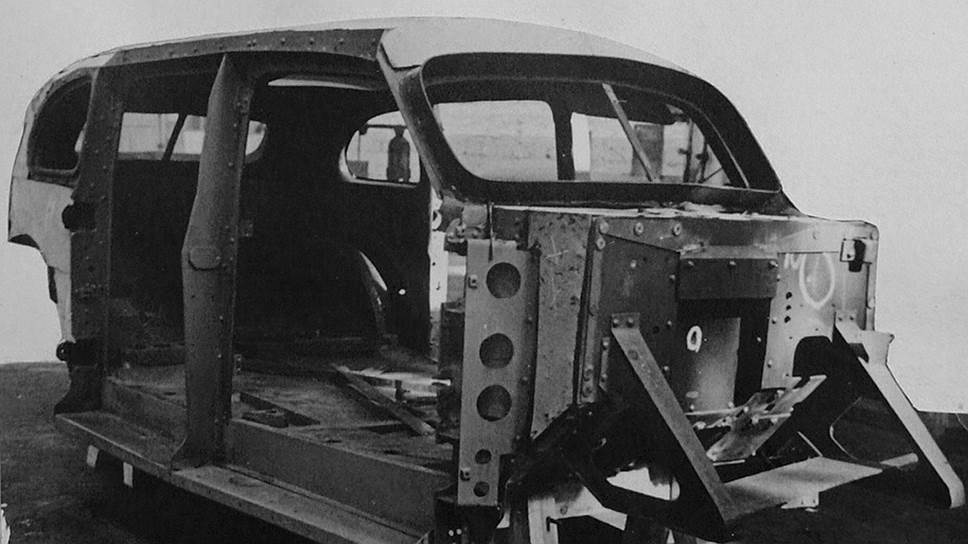 Каркас бронекорпуса ЗИС-110С – в роли силового элемента кузова выступали бронелисты. Заклепки применялись с пулестойкими головками 