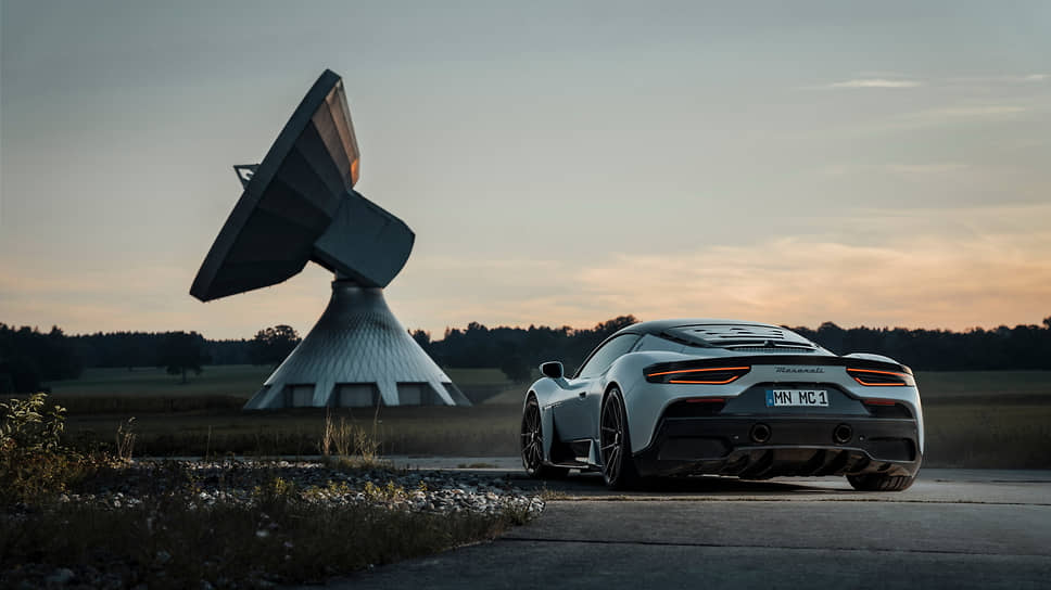 Итальянское тюнинг-ателье Novitec представило доработанный среднемоторый спорткар Maserati MC20. Новинку от оригинала отличают 711 л.с. вместо 630 л.с., разгон с 0 до 100 км/ч за 2,8 с. вместо 2.9 с. и разного рода аэродинамические и стилистические изменения 