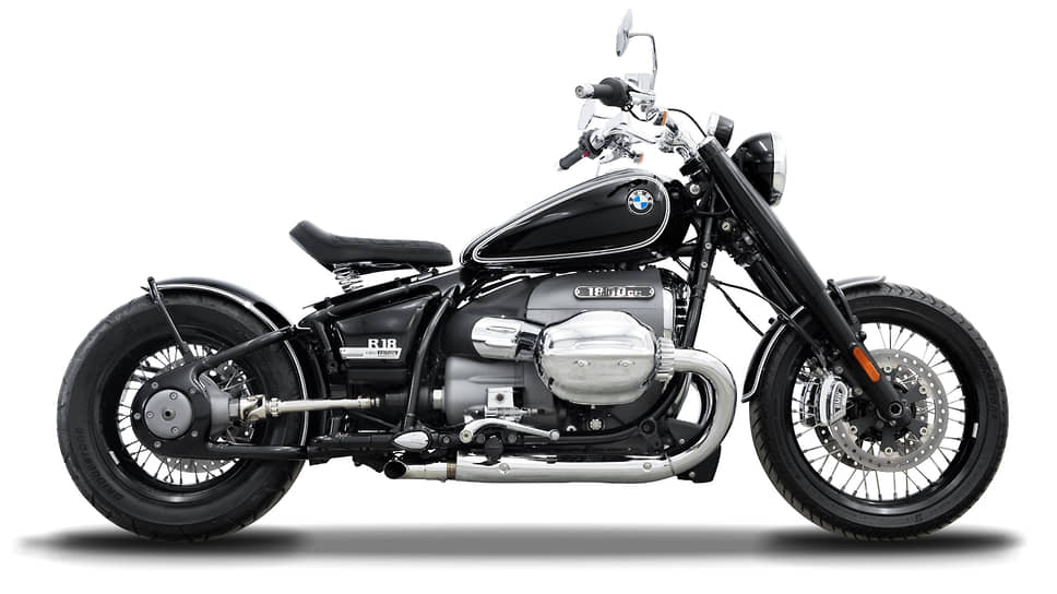 Дилер BMW Smorawiski из Познани представил кастом BMW R 18 Roar, который в мюнхенском офисе BMW Motorrad назвали «самым пуристским мотоциклом» этого кастом-проекта. Выглядит BMW R 18 Roar как классический мотоцикл BMW  