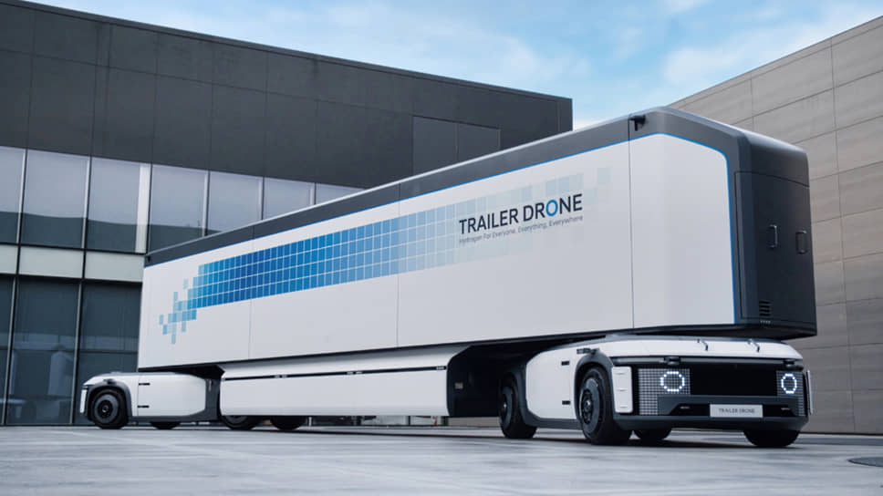 Преимущество Hyundai Trailer Drone Concept — маневренность в тесном пространстве и экологичность относительно практики, когда прицепы перемещают обычные тягачи