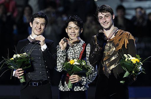 25.03.2010 На чемпионате мира по фигурному катанию в Турине золотую медаль завоевал японец Дайсуке Такахаси. Второе место у канадца Патрика Чана, третье – у француза Брайана Жубера. Российский фигурист Сергей Воронов занял 11-е место. Евгений Плющенко не принимал участие в соревнованиях из-за травмы