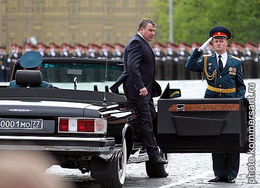 06.05.2010 В Москве прошла репетиция парада Победы, в которой приняли участие 10,5 тыс. человек. Успешно были проведены тренировочные полеты экипажей ВВС 