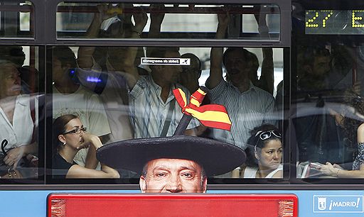 30.06.2010 Работники метрополитена провели в Мадриде забастовку, протестуя против сокращения и замораживания зарплат. Более 2 млн человек были вынуждены пересесть на другие виды транспорта 