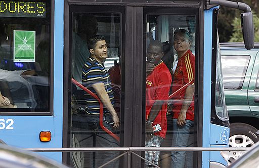 30.06.2010 Работники метрополитена провели в Мадриде забастовку, протестуя против сокращения и замораживания зарплат. Более 2 млн человек были вынуждены пересесть на другие виды транспорта 