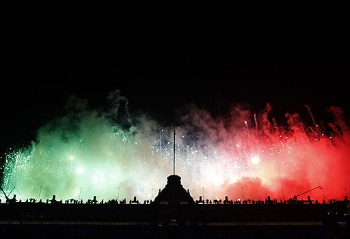 16.09.2010 В Мексике отмечается 200-летие независимости от Испании. На организацию праздничных мероприятий, на которые приглашены лидеры 50 стран, потрачено $230 млн.