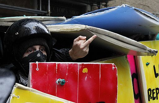 30.11.2010 Итальянские студенты вышли на центральные улицы Рима в знак протеста против реформы образования. Аналогичные законы вызвали студенческое недовольство также в Великобритании и во Франции 