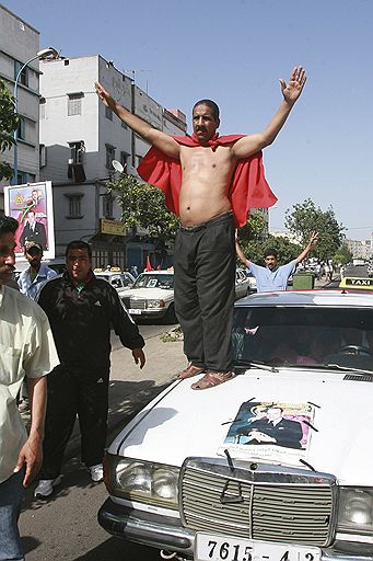 20.06.2011 В Марокко прошли массовые демонстрации против плана реформ, предложенного королем Мохаммедом VI. Документ предусматривает, в частности, передачу ряда полномочий от короля премьер-министру 