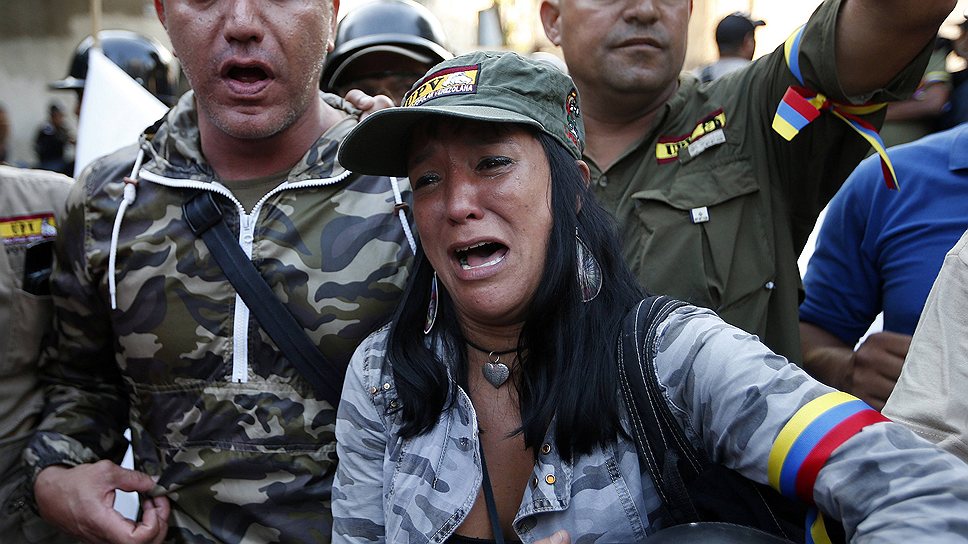 Реакция людей в Венесуэле на известие о смерти Уго Чавеса. 6 марта 2013 года 