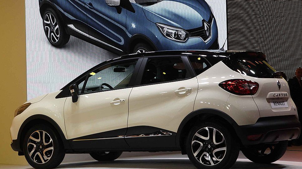 Президент и генеральный директор компаний Renault и Nissan Карлос Гон представил Captur