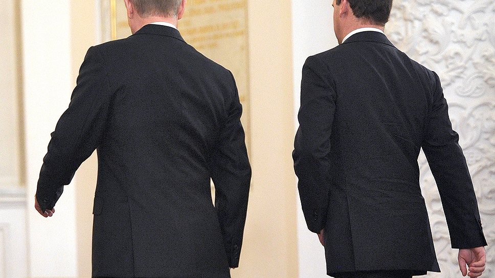 Мы с приятелем вдвоем Замечательно живем! Мы такие с ним друзья — Куда он. Туда и я! 