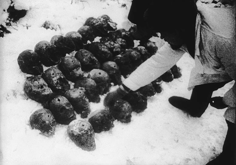 Казимеж Щековски, майор пехоты польской армии, 24 февраля 1940 года: «Думаю, что в марте будет много изменений, но что будет с нами? Приходит много писем, но для меня нет. Безнадежно наше заключение»