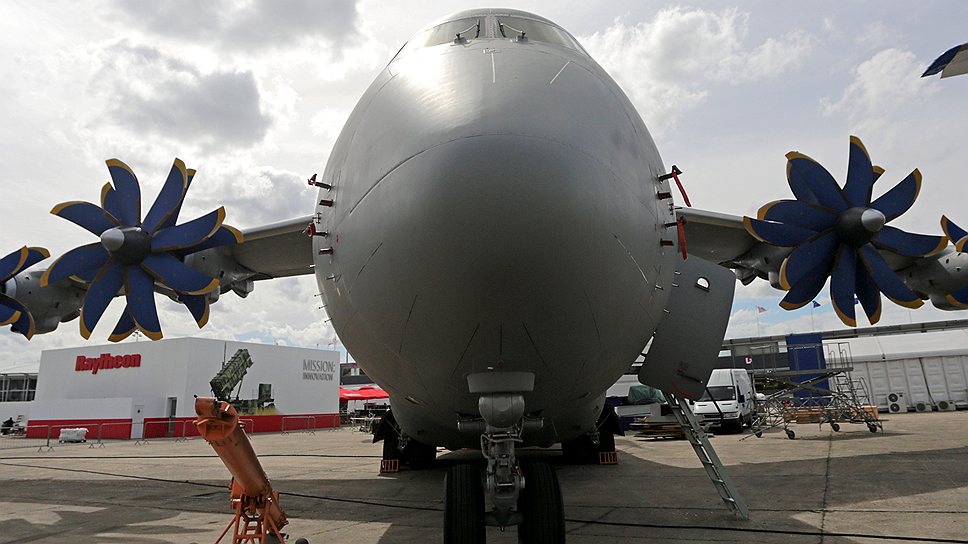 Транспортный самолет Ан-70 