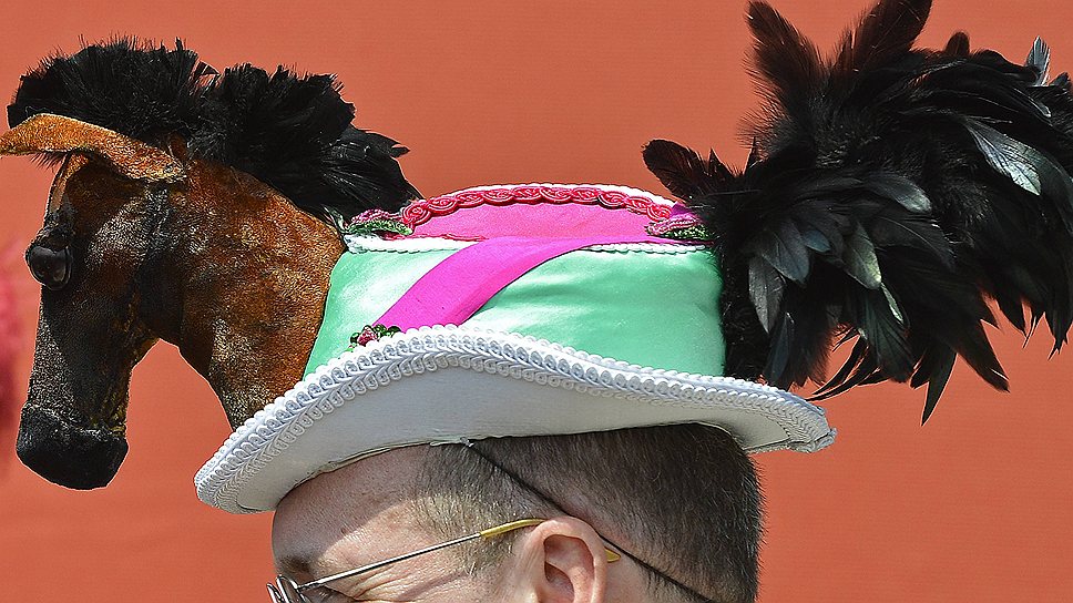 Королевский конный турнир Royal Ascot-2013 проходит в маленьком городке Аскот в графстве Беркшир
