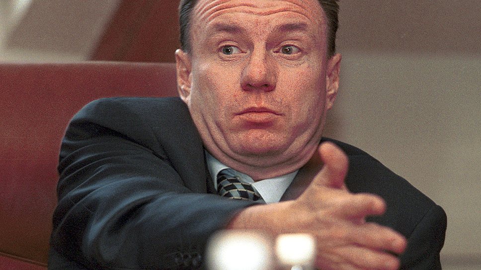 Владимир Поотанин, занимавший в 1996-1997 годах пост первого вице-премьера, пришел в правительство состоявшимся олигархом: к тому времени у него уже был не только ОНЭКСИМ банк, но и купленный на залоговом аукционе "Норильский никель" 