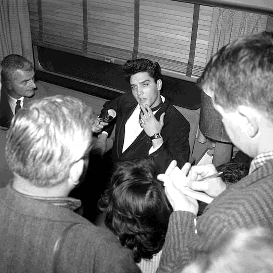В 1969 году Пресли начал турне, продолжавшееся до июня 1977-го. Всего певцом было проведено около 1100 концертов 