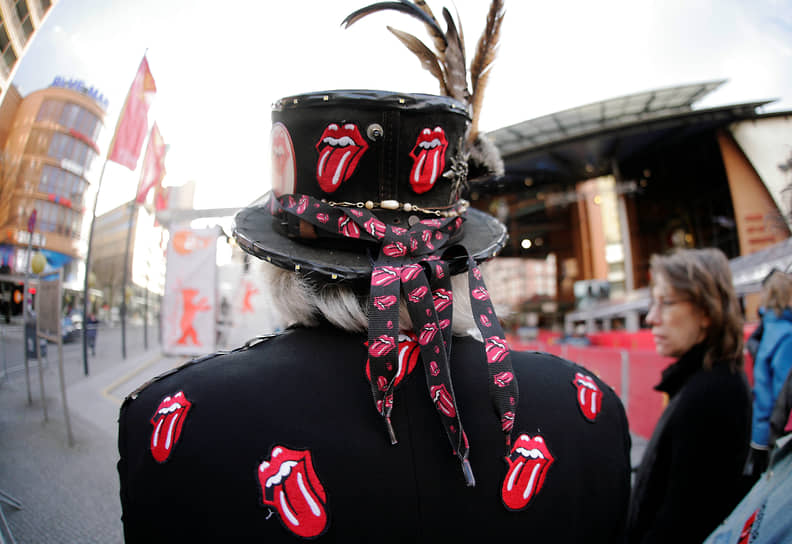 На сегодняшний день The Rolling Stones — обладатели двух премий Grammy. А видео на песню Love Is Strong в 1995 году было названо лучшим среди короткометражных роликов