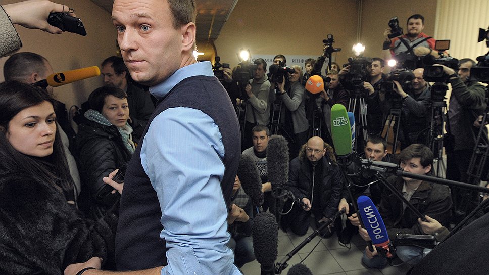 Алексей Навальный, обвиняемый в нарушении порядка проведения митинга 5 марта на Пушкинской площади, перед началом рассмотрения его дела, 2012 год