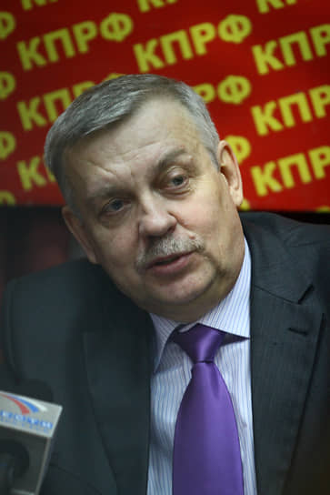 В феврале 2011 года был арестован мэр Братска Александр Серов. В апреле 2014 года суд приговорил Александра Серова к пяти с половиной годам колонии строгого режима, признав его виновным в вымогательстве взятки в крупном размере у предпринимателя. В июне 2017 года вышел на свободу по УДО