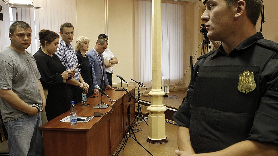 Заседание суда длилось более трех часов 