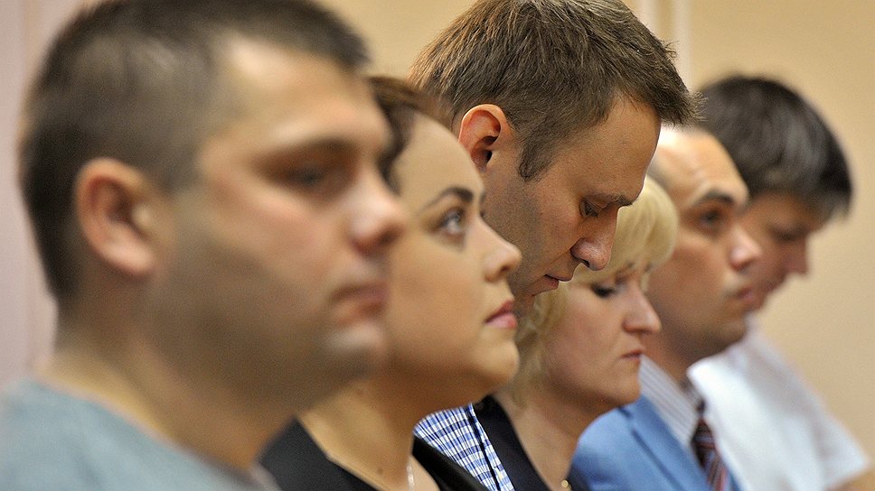 Прокурор требовал приговорить господина Навального к шести годам колонии 