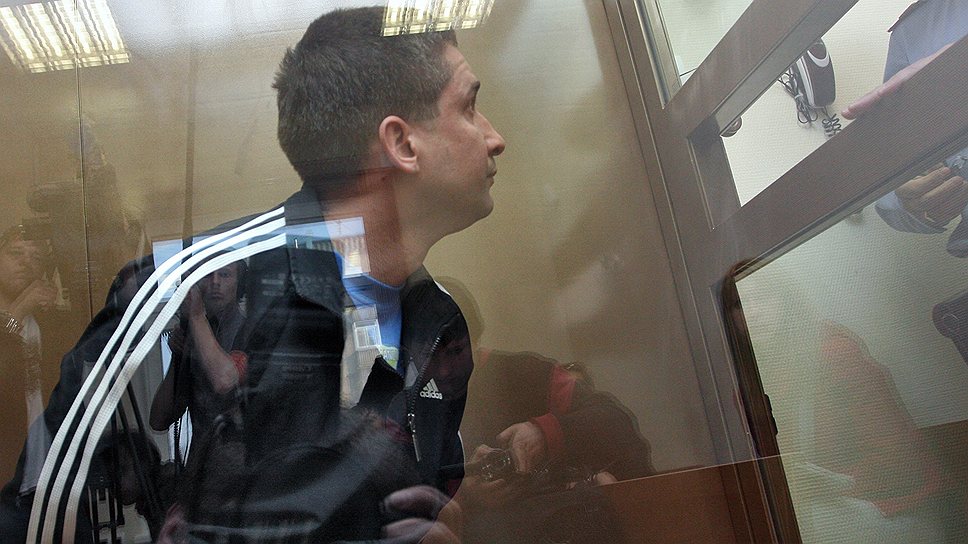 1 сентября 2009 года Следственный комитет при прокуратуре предъявил Денису Евсюкову обвинение в убийстве, покушении на убийство, посягательстве на жизнь сотрудника правоохранительного органа и незаконном обороте оружия. 19 февраля 2010 года Мосгорсуд приговорил Евсюкова к пожизненному заключению в колонии строгого режима 
