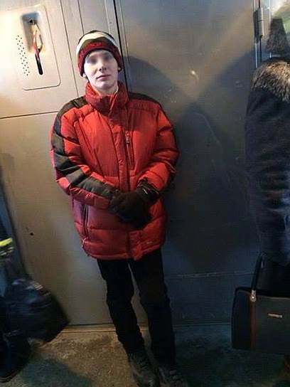 3 февраля 2014 года в одной из московских школ десятиклассник Сергей Гордеев, вооруженный карабином и винтовкой, застрелил учителя географии и захватил в заложники своих одноклассников, а затем открыл огонь по прибывшим на место происшествия полицейским, убив сотрудника вневедомственной охраны и тяжело ранив патрульного. Убийца был признан невменяемым и отправлен на принудительное лечение 