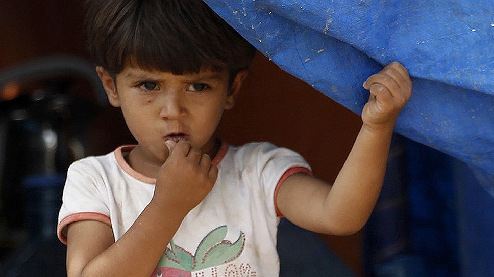По данным UNICEF, число детей-беженцев из Сирии превысило 1 млн, что составляет около половины всех зарегистрированных беженцев 