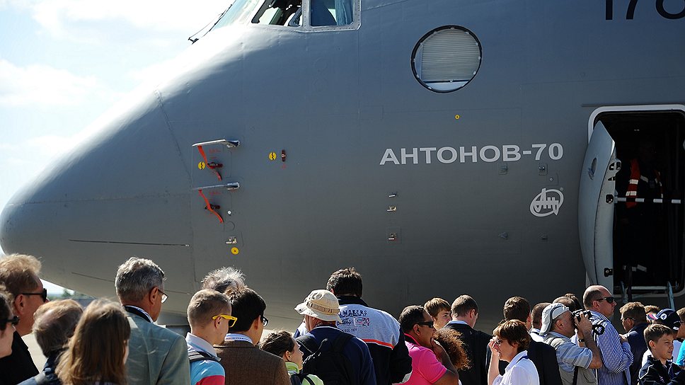 Второй день МАКС-2013 ознаменовался подписанием ряда крупных сделок 
