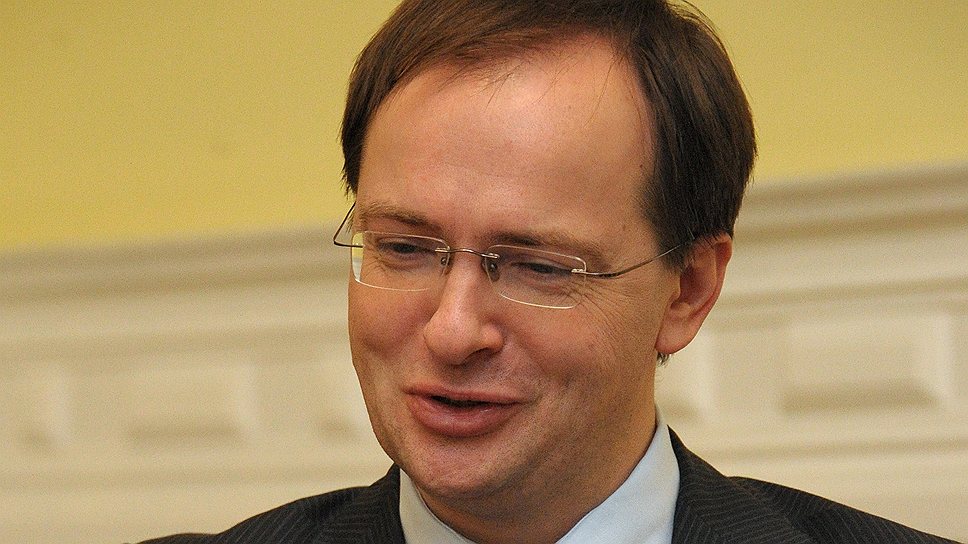 Если ты подписал договор и не выполнил условия, то должен нести санкции вне зависимости от того, являешься ли ты Гарри Бардиным, Никитой Михалковым или Станиславом Говорухиным 