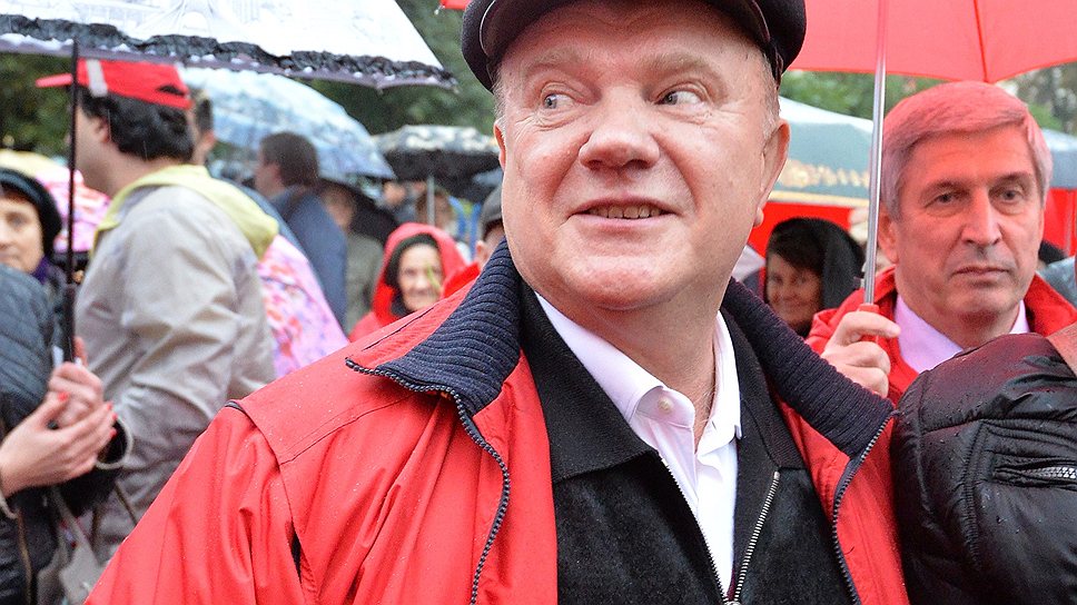 На митинг в поддержку Ивана Мельников пришел лидер партии КПРФ Геннадий Зюганов 