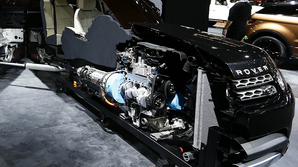 Range Rover показал начинку своей новой модели  