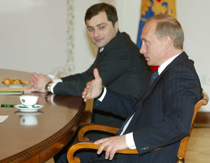 20 сентября 2013 года Владимир Путин назначил Владислава Суркова помощником президента России по вопросам развития Абхазии и Южной Осетии. В этой должности также занимался отношениями с Украиной, урегулированием ситуации вокруг Донецкой и Луганской народных республик, участвовал в переговорах «нормандской четверки» по вопросам исполнения минских соглашений